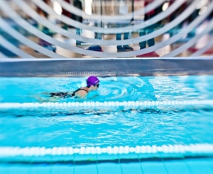 nadadora-piscina-gimnasios-virgin-active